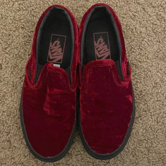 VANS red velvet slip ons size 5 - Picture 1 of 3